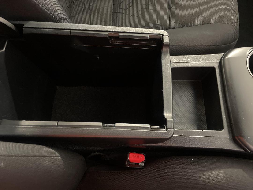 Photo '31' of Toyota Camry