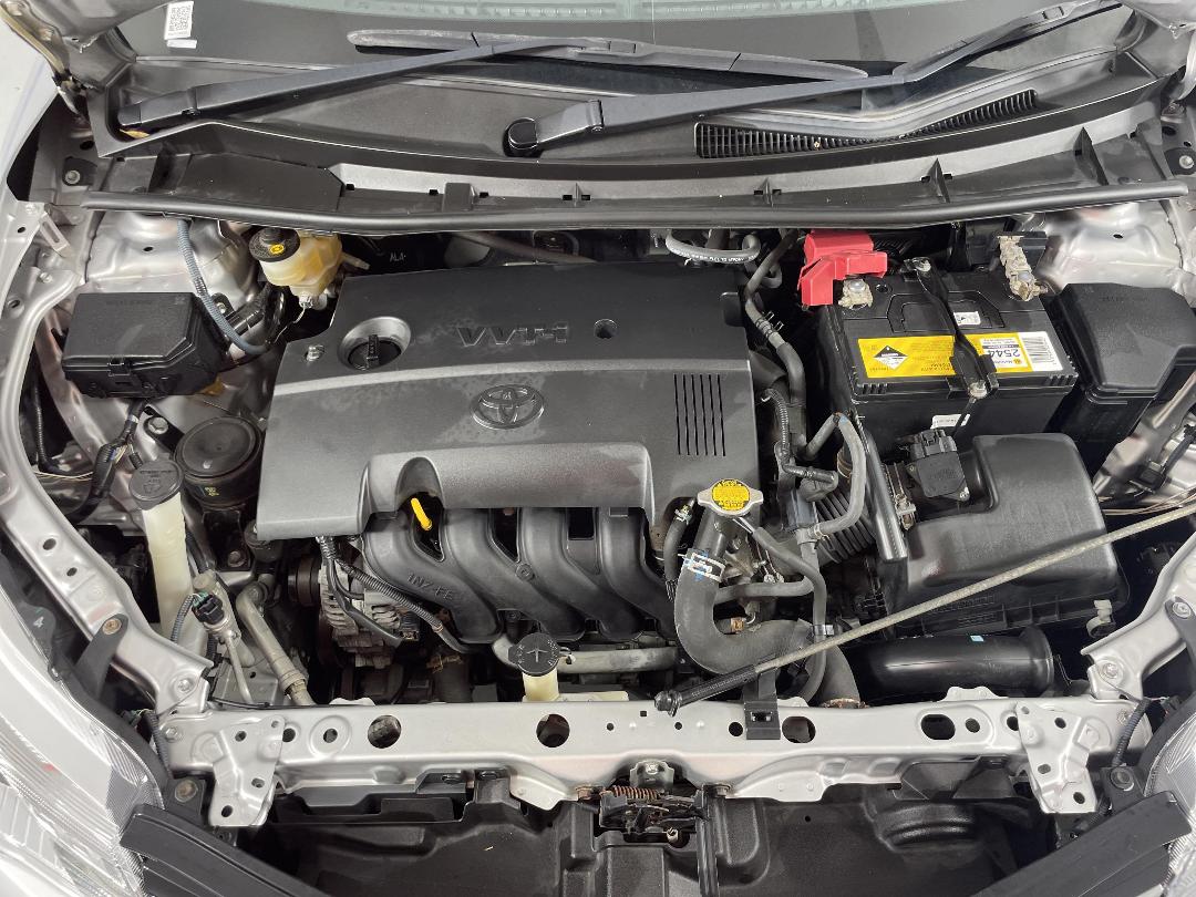 Photo '13' of Toyota Corolla