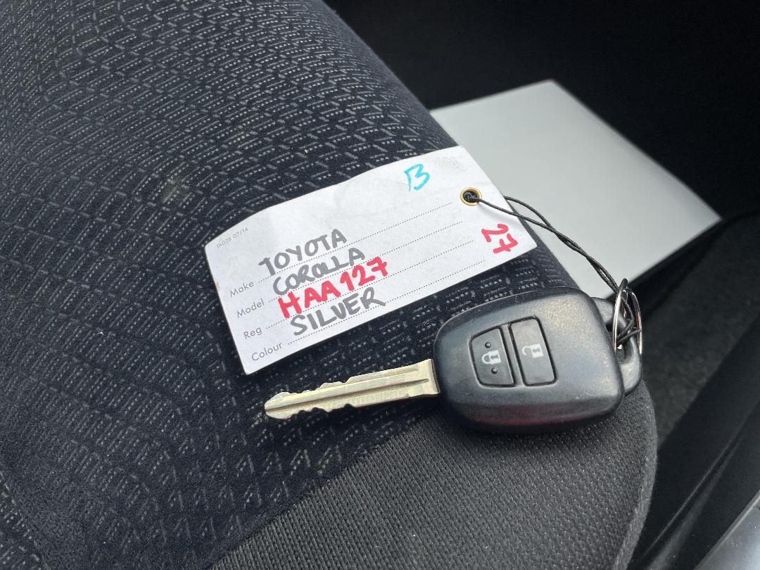 Photo '22' of Toyota Corolla