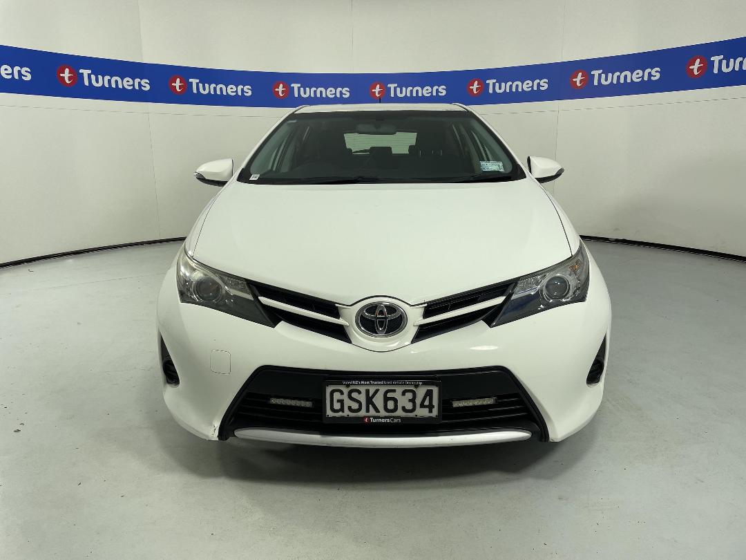 Photo '2' of Toyota Corolla Photo '2' of Toyota Corolla