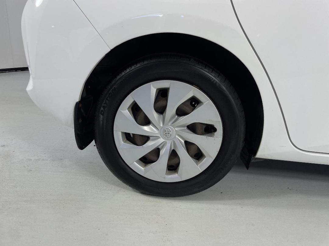 Photo '12' of Toyota Corolla Photo '12' of Toyota Corolla