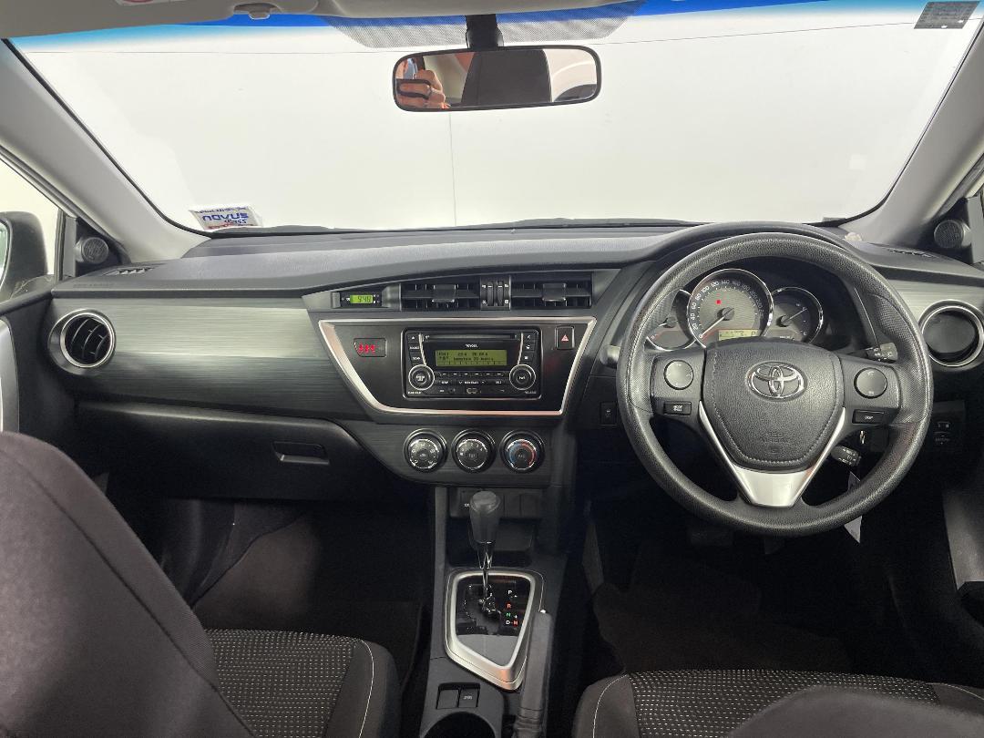 Photo '17' of Toyota Corolla Photo '17' of Toyota Corolla