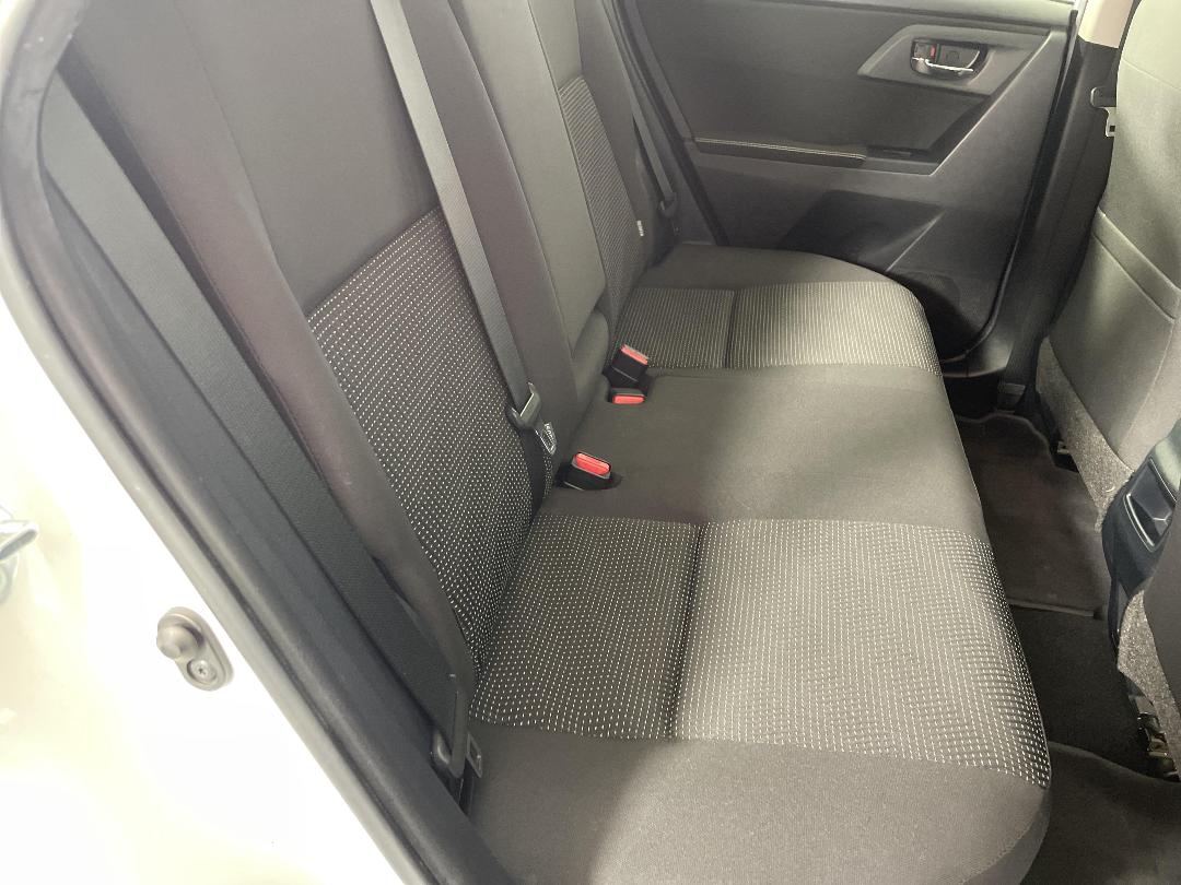 Photo '20' of Toyota Corolla Photo '20' of Toyota Corolla