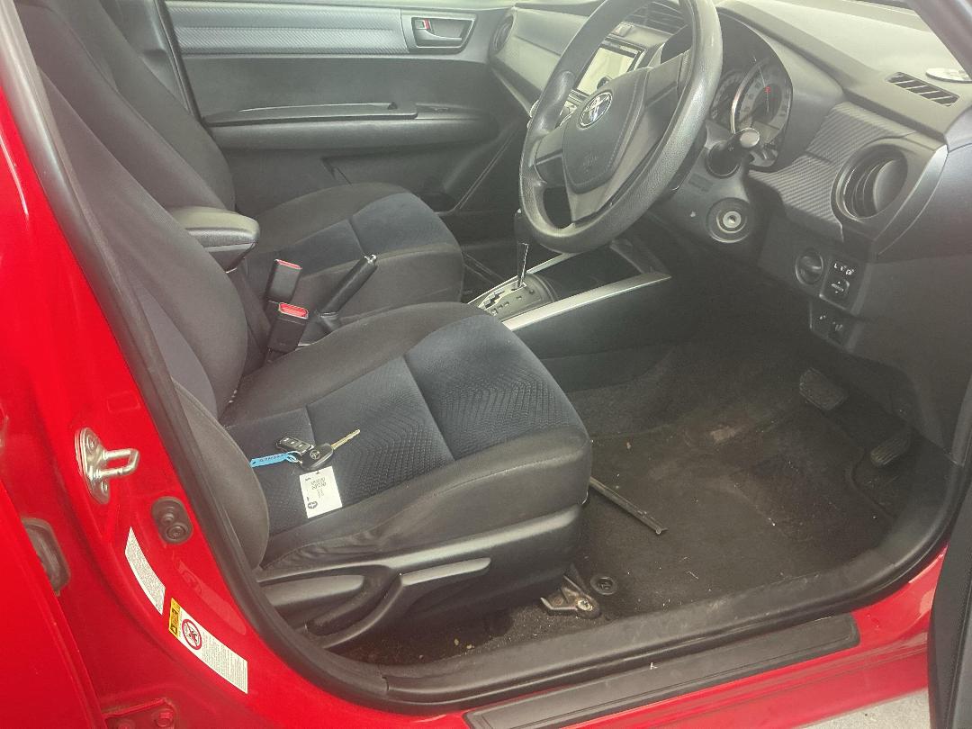 Photo '19' of Toyota Corolla GX Photo '19' of Toyota Corolla GX