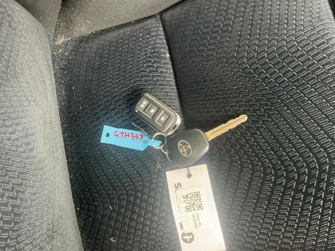 Photo '21' of Toyota Corolla GX Photo '21' of Toyota Corolla GX