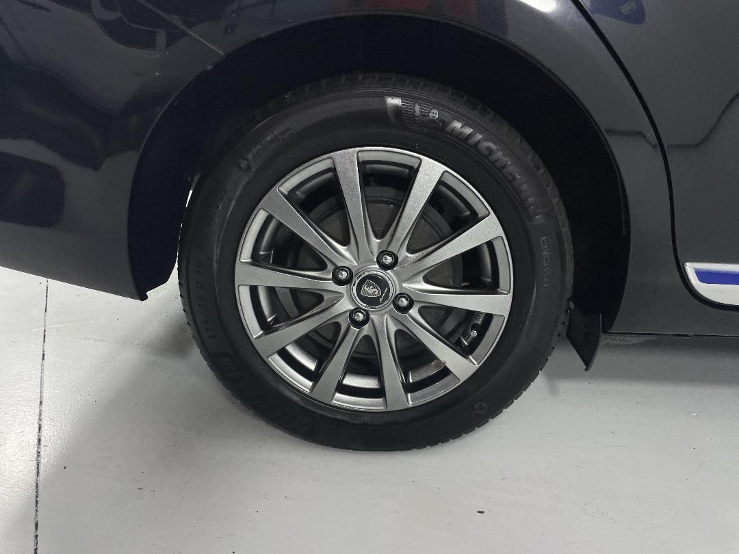 Photo '12' of Toyota Corolla Photo '12' of Toyota Corolla