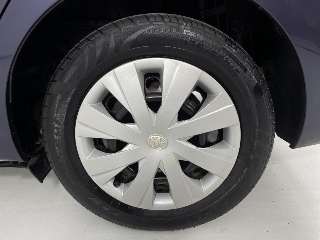 Photo '11' of Toyota Corolla