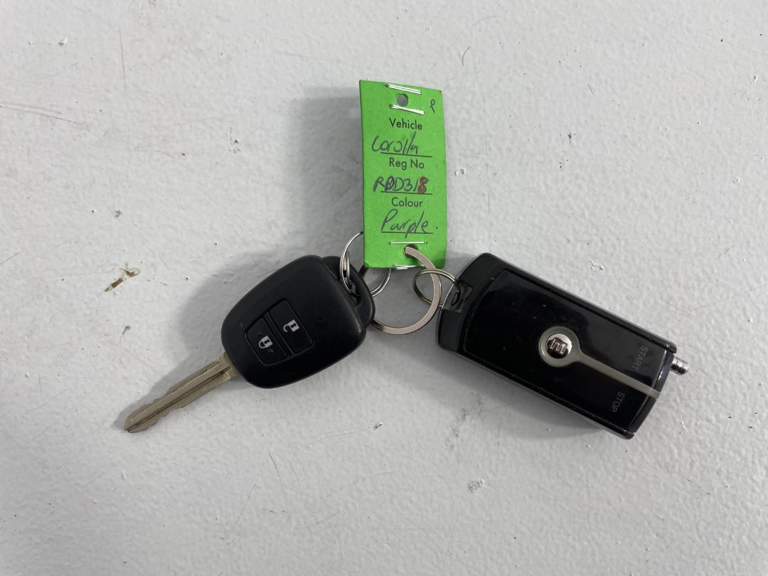 Photo '22' of Toyota Corolla