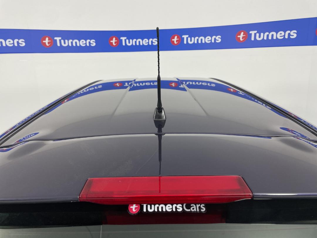 Photo '29' of Toyota Corolla