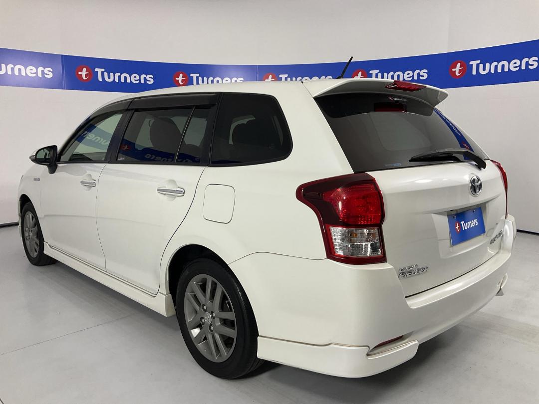 Photo '5' of Toyota Corolla Photo '5' of Toyota Corolla