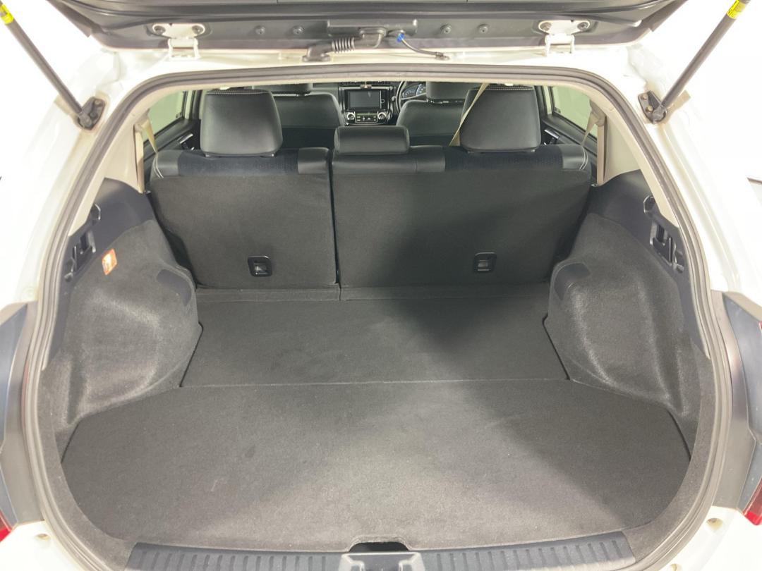 Photo '14' of Toyota Corolla Photo '14' of Toyota Corolla