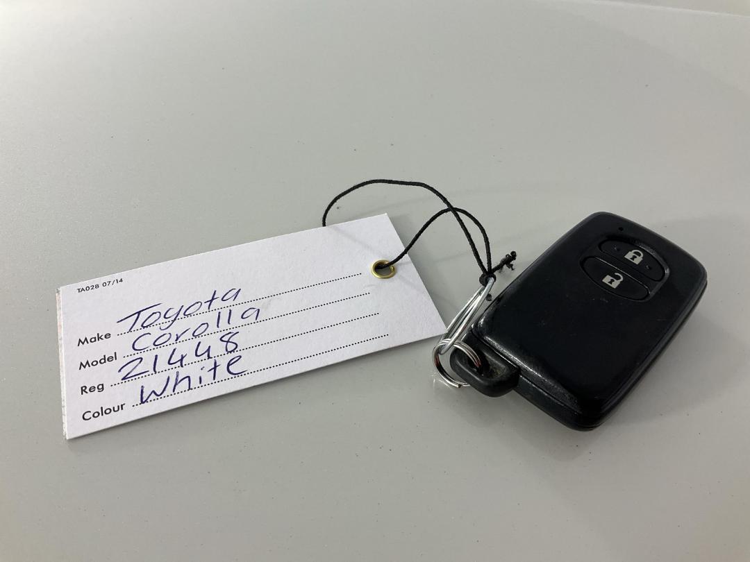 Photo '22' of Toyota Corolla Photo '22' of Toyota Corolla