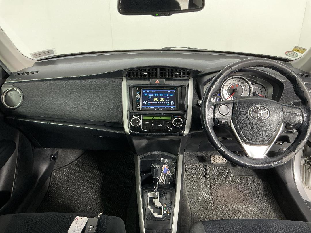 Photo '17' of Toyota Corolla