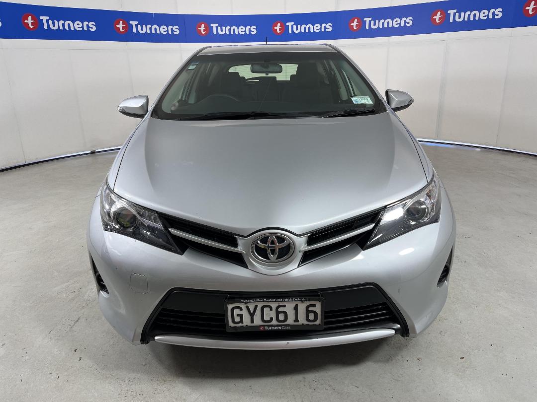 Photo '2' of Toyota Corolla Photo '2' of Toyota Corolla