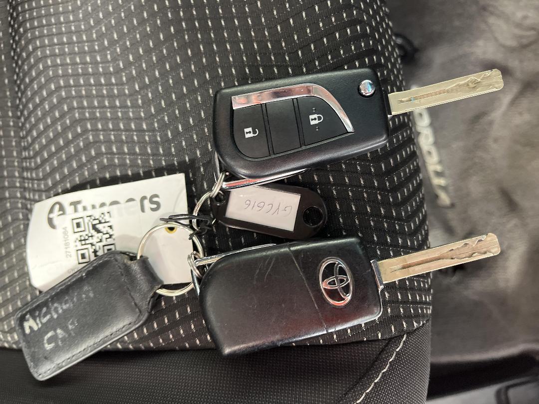 Photo '22' of Toyota Corolla Photo '22' of Toyota Corolla