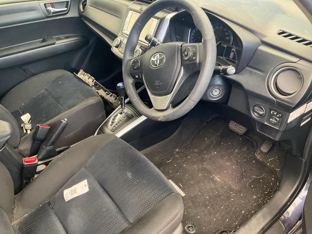 Photo '10' of Toyota Corolla Fielder Photo '10' of Toyota Corolla Fielder