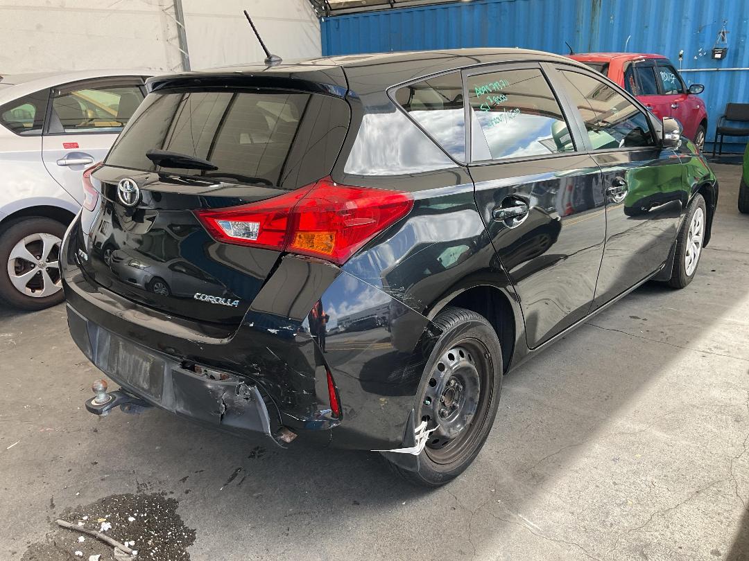 Photo '6' of Toyota Corolla GX Photo '6' of Toyota Corolla GX