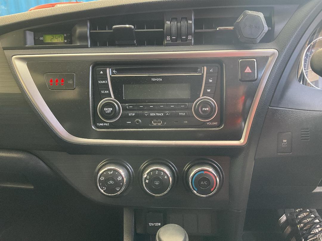 Photo '11' of Toyota Corolla GX Photo '11' of Toyota Corolla GX