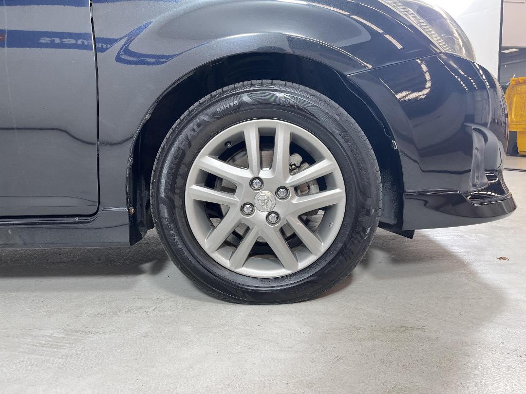 Photo '9' of Toyota Corolla Photo '9' of Toyota Corolla