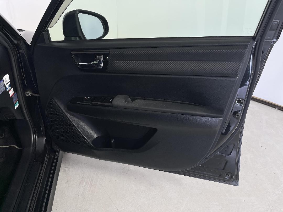 Photo '15' of Toyota Corolla Photo '15' of Toyota Corolla