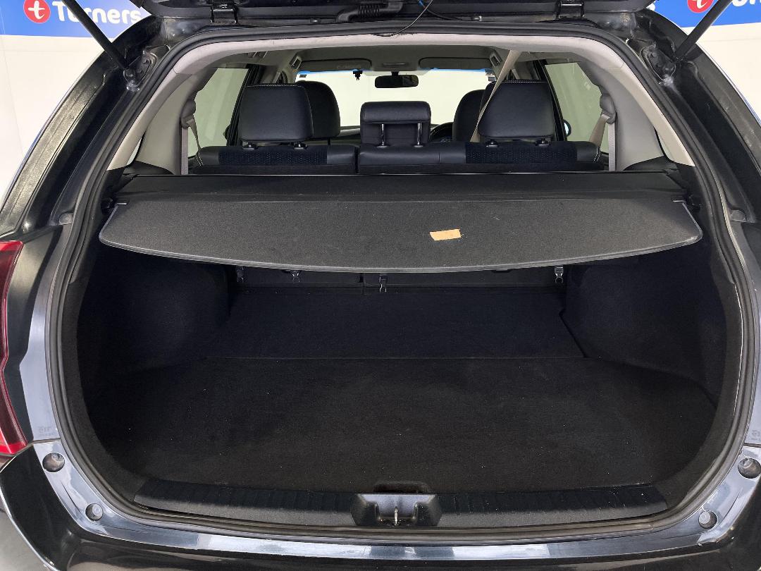 Photo '14' of Toyota Corolla Photo '14' of Toyota Corolla