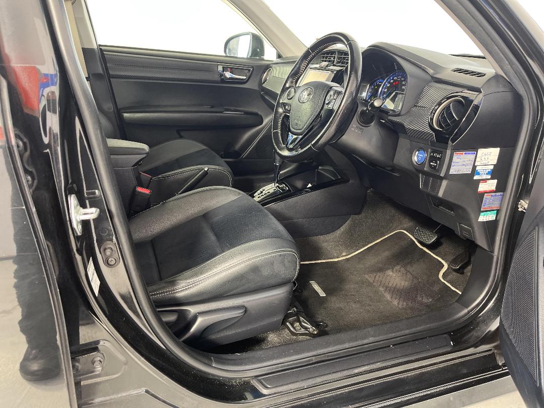 Photo '16' of Toyota Corolla Photo '16' of Toyota Corolla