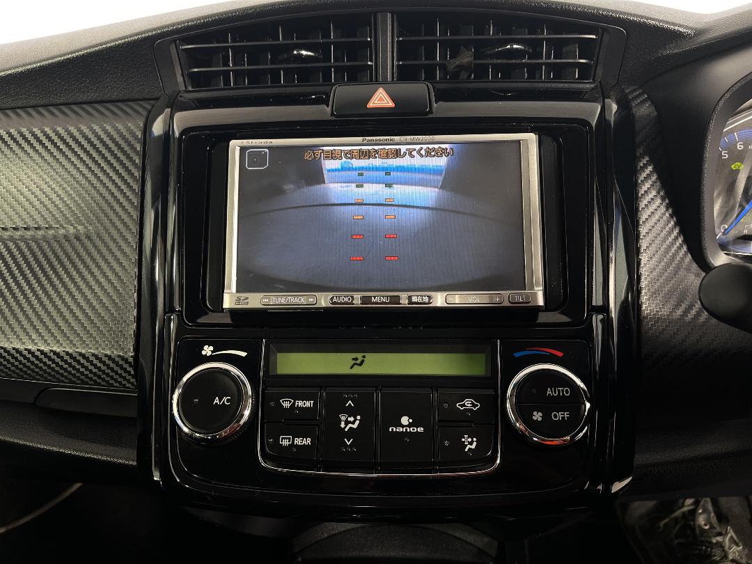 Photo '29' of Toyota Corolla Photo '29' of Toyota Corolla