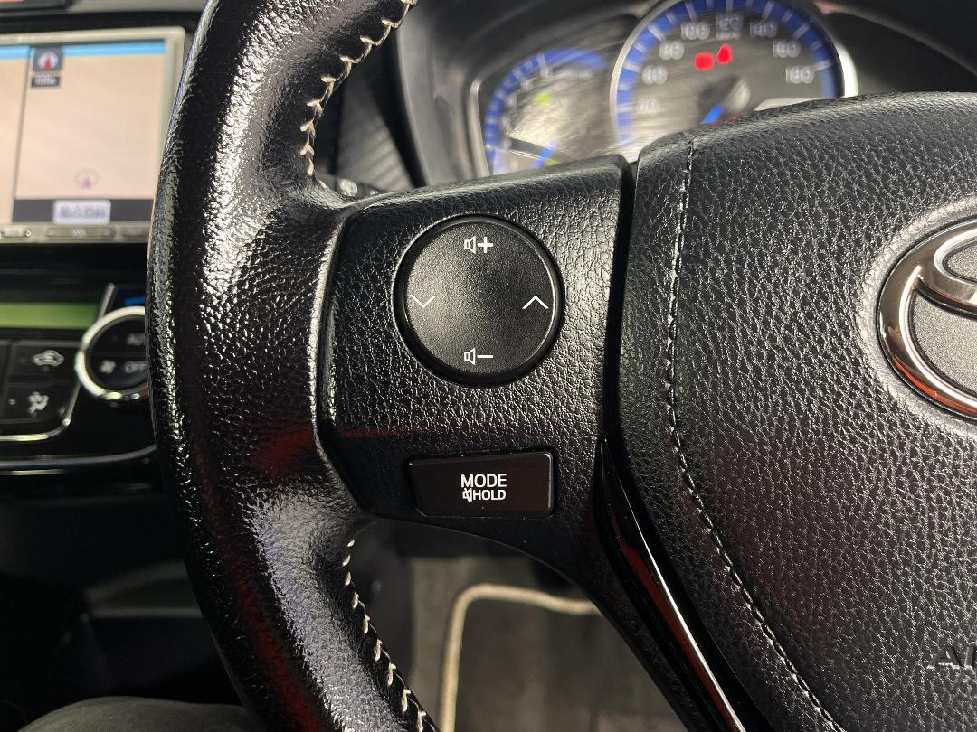 Photo '28' of Toyota Corolla Photo '28' of Toyota Corolla