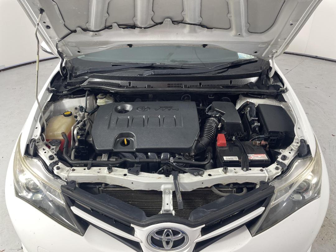 Photo '13' of Toyota Corolla