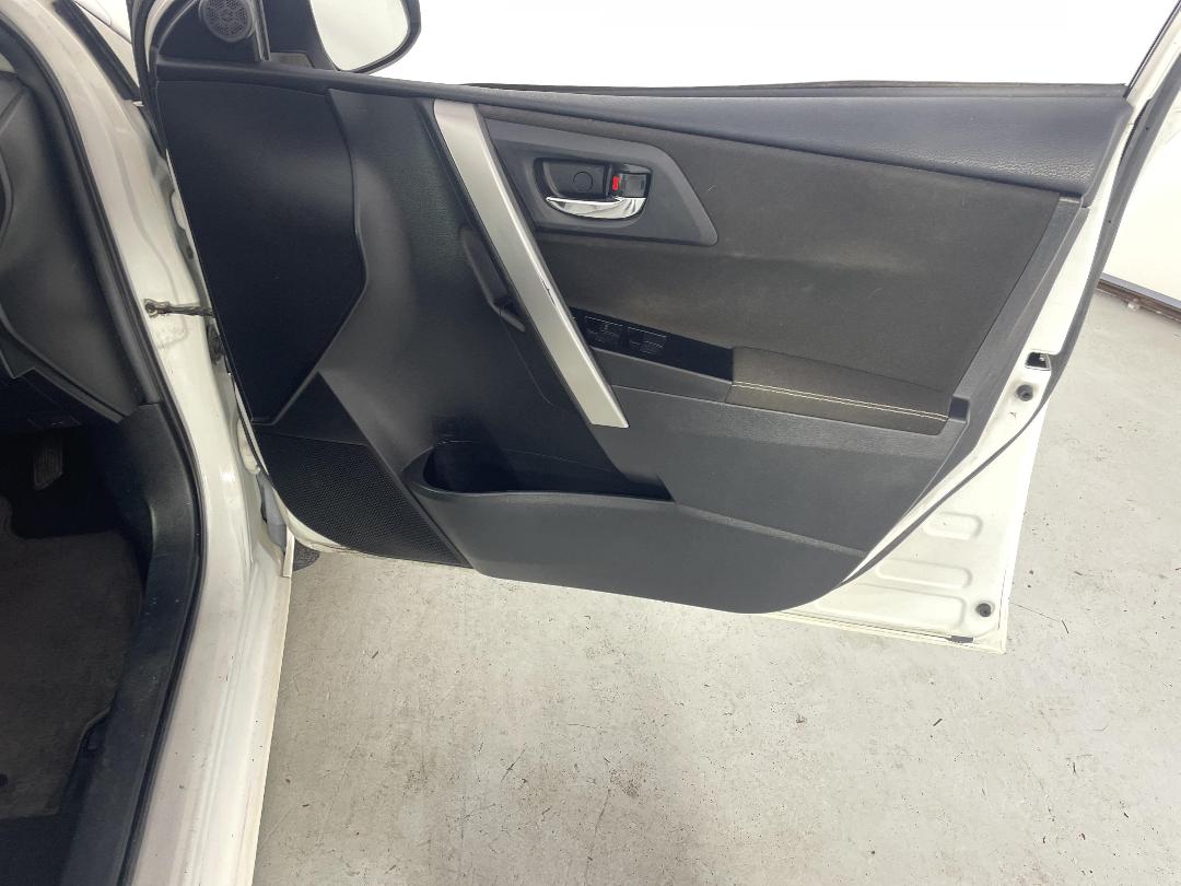 Photo '15' of Toyota Corolla