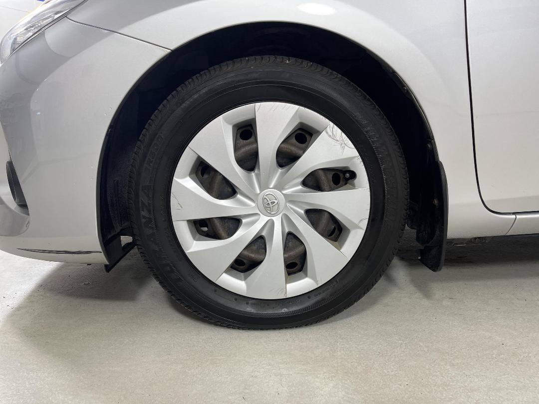 Photo '10' of Toyota Corolla