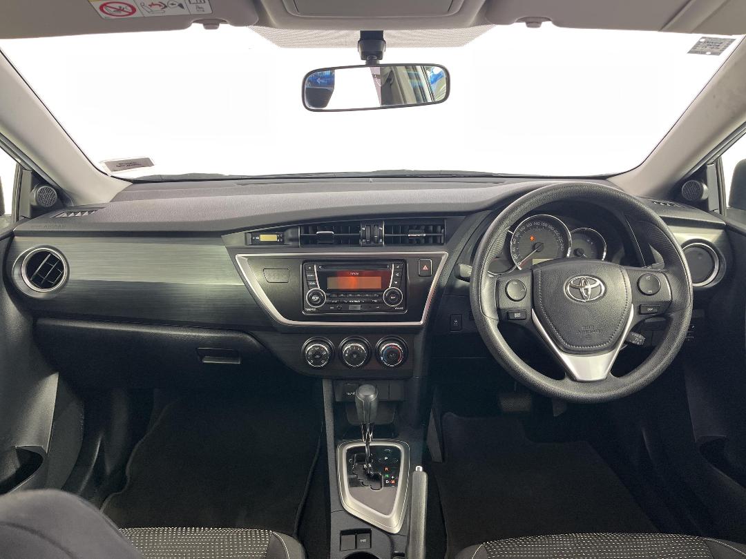 Photo '17' of Toyota Corolla