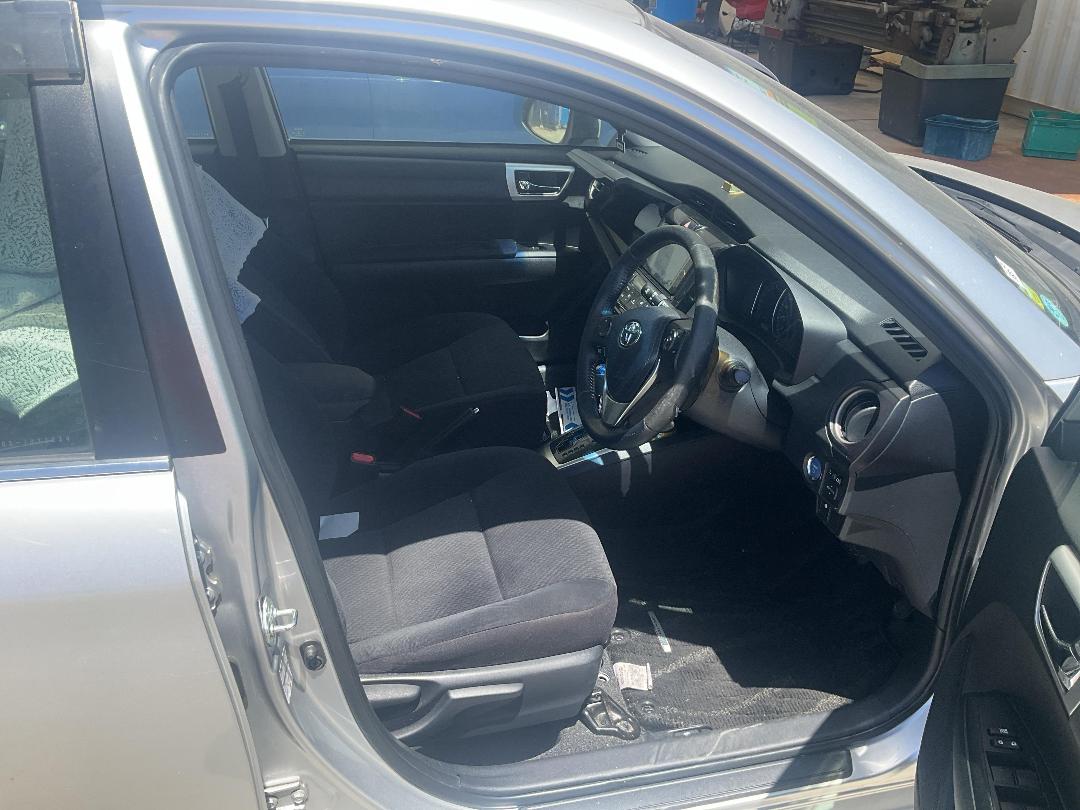 Photo '9' of Toyota Corolla Axio Photo '9' of Toyota Corolla Axio