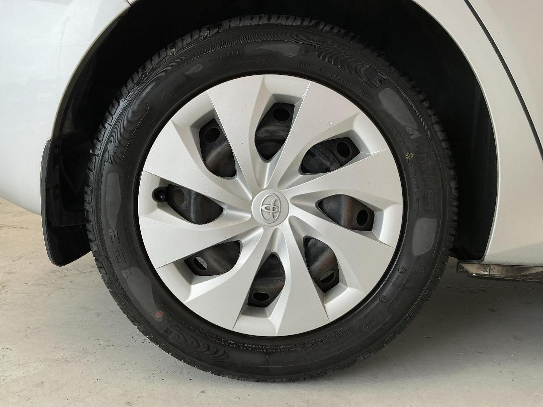 Photo '12' of Toyota Corolla