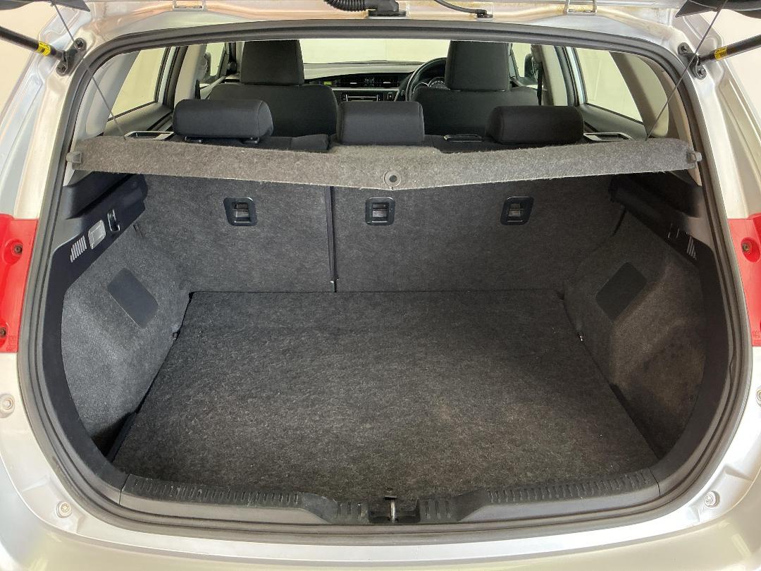 Photo '14' of Toyota Corolla