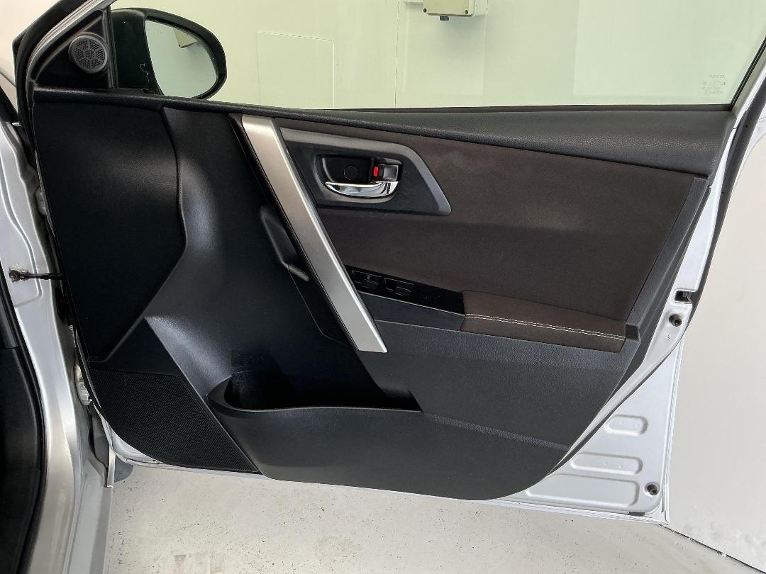 Photo '15' of Toyota Corolla