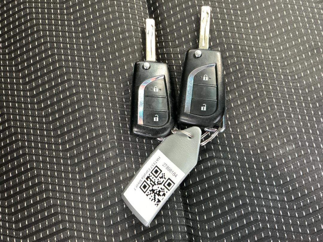 Photo '22' of Toyota Corolla