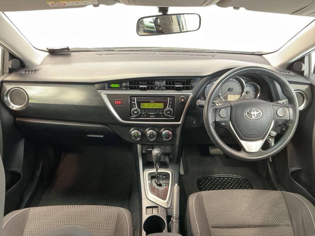 Photo '17' of Toyota Corolla