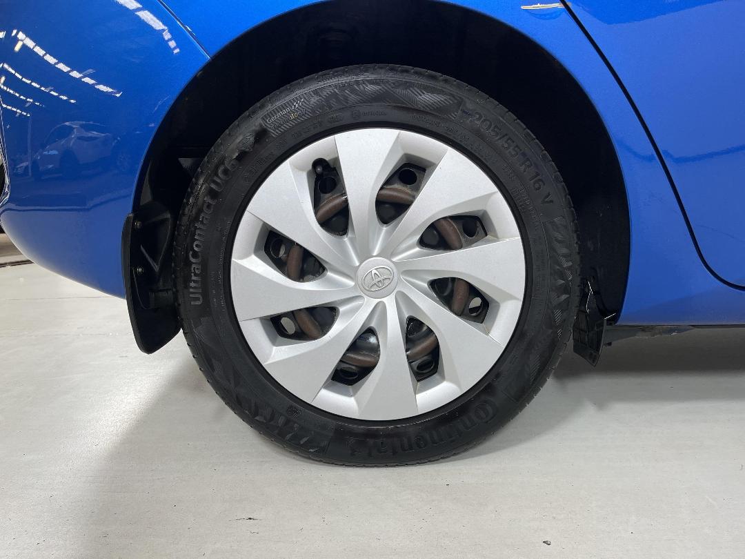 Photo '12' of Toyota Corolla