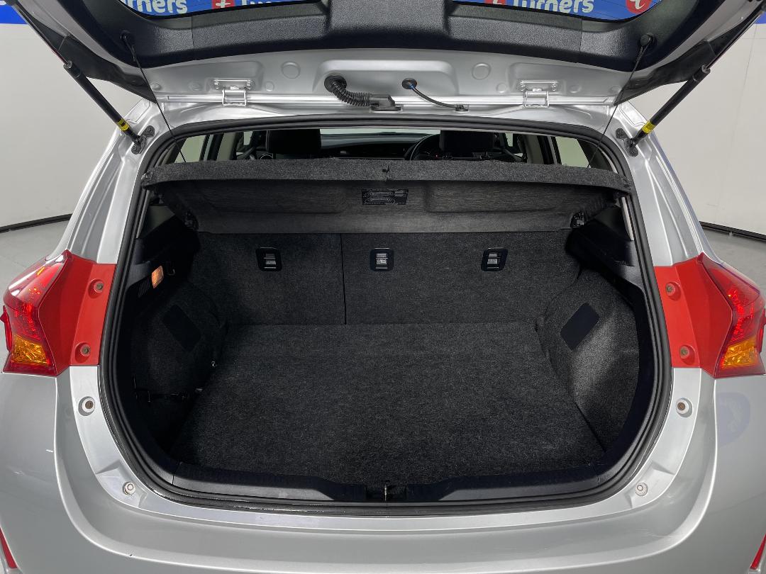 Photo '14' of Toyota Corolla