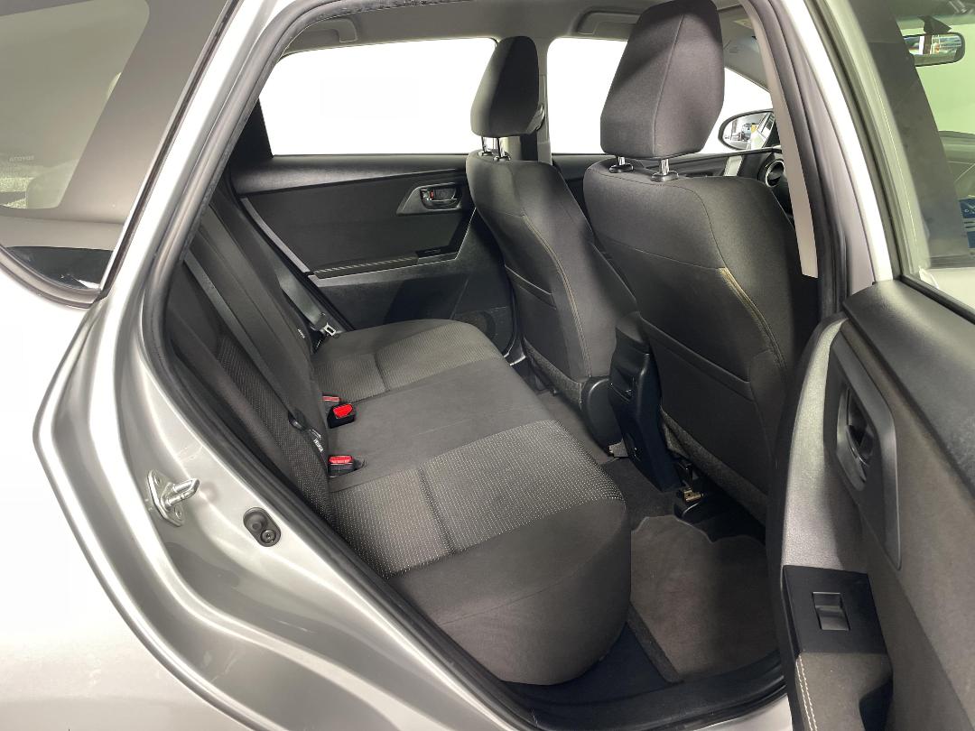 Photo '20' of Toyota Corolla