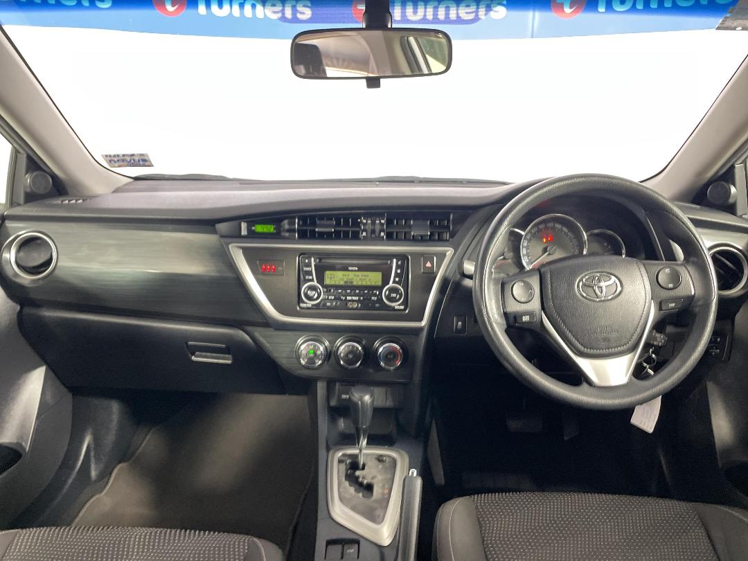 Photo '17' of Toyota Corolla