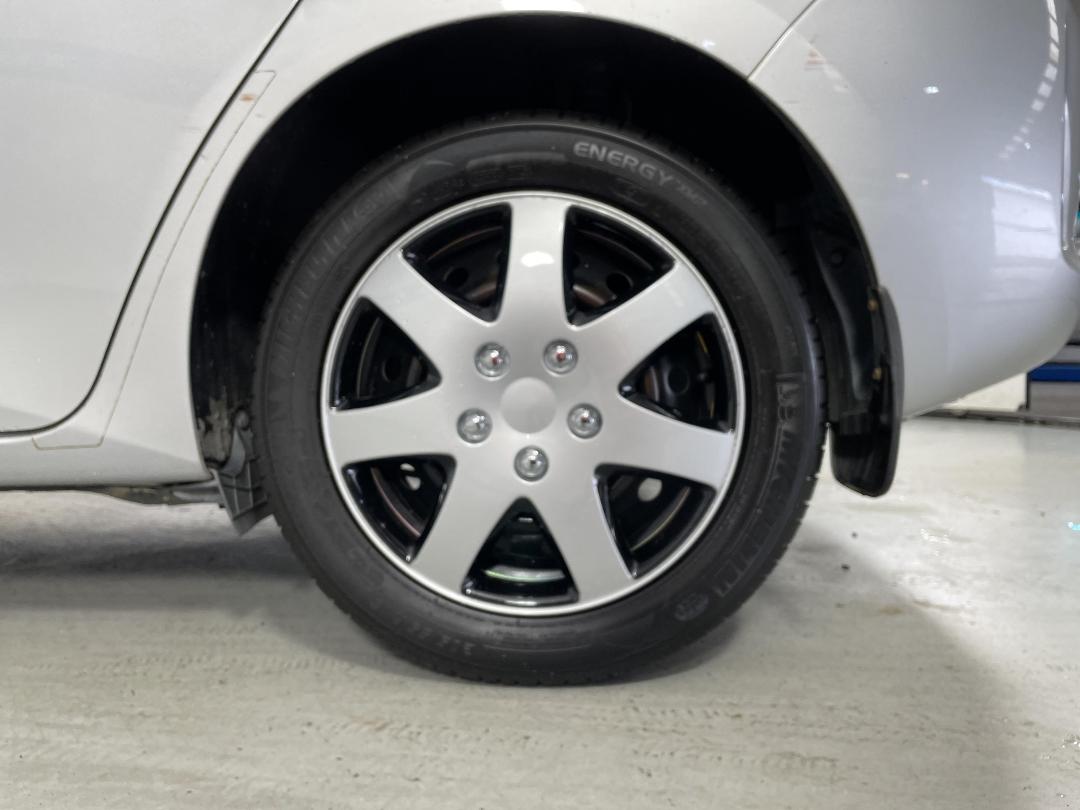 Photo '11' of Toyota Corolla