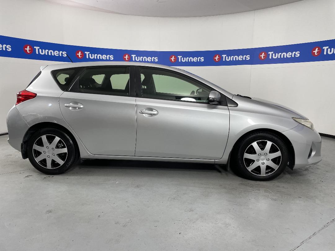 Photo '24' of Toyota Corolla