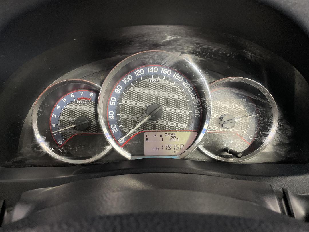 Photo '21' of Toyota Corolla