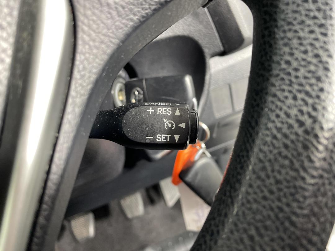 Photo '28' of Toyota Corolla