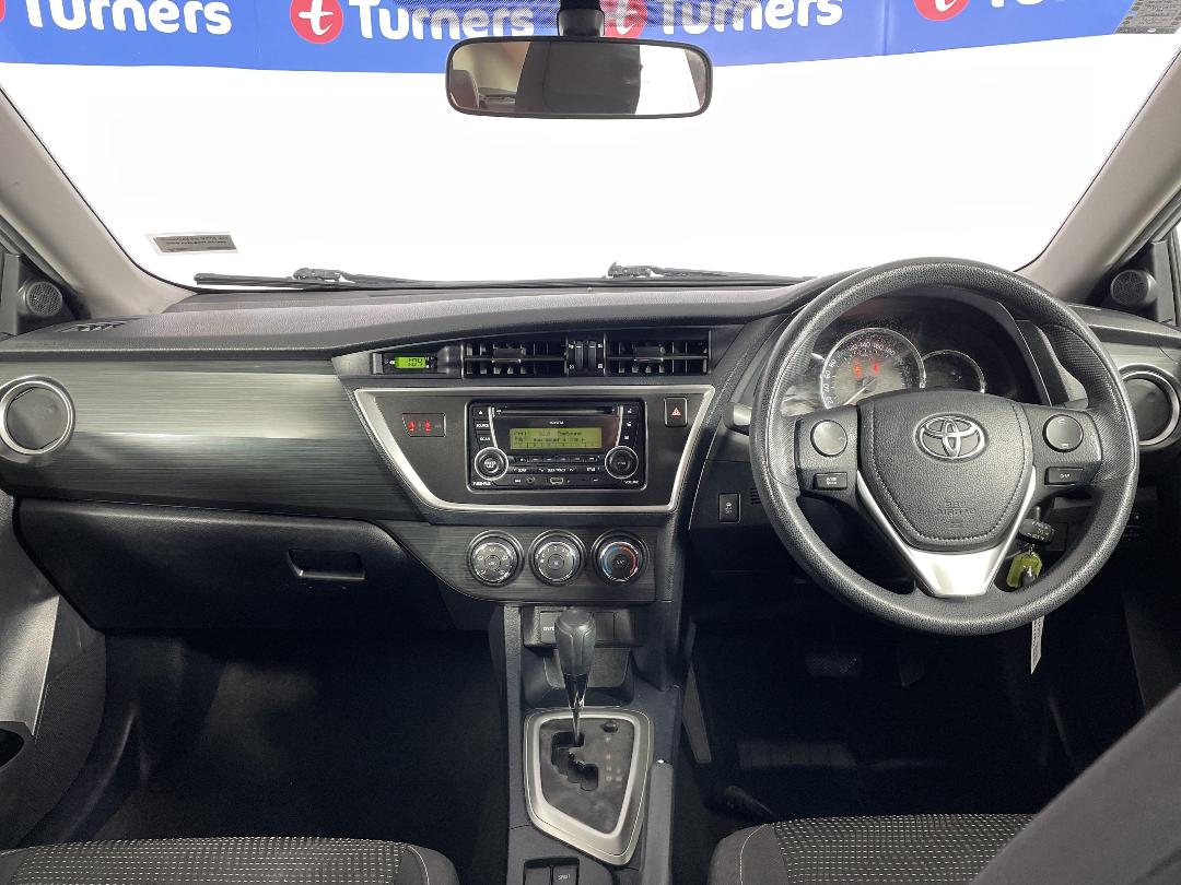 Photo '17' of Toyota Corolla