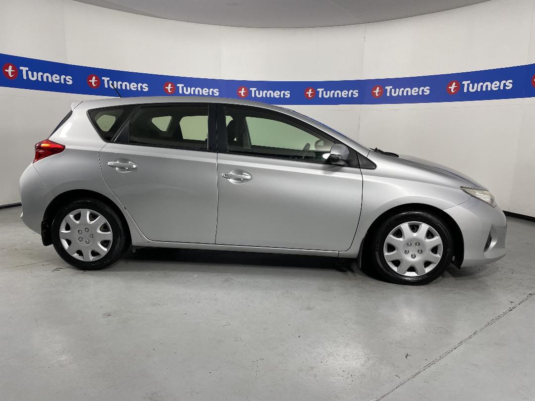 Photo '23' of Toyota Corolla