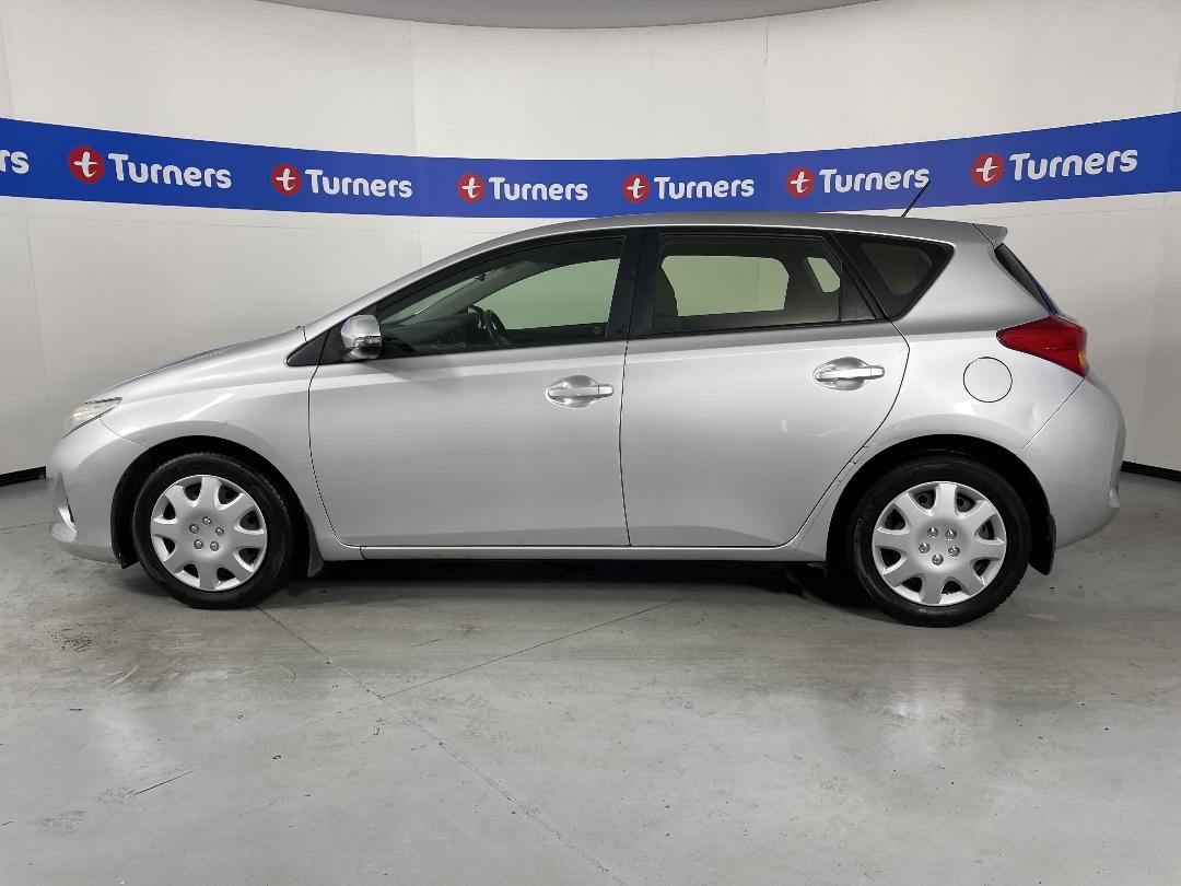 Photo '24' of Toyota Corolla