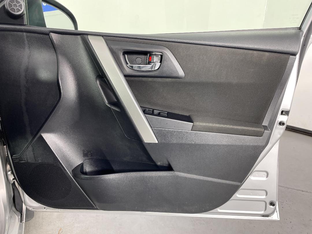 Photo '15' of Toyota Corolla